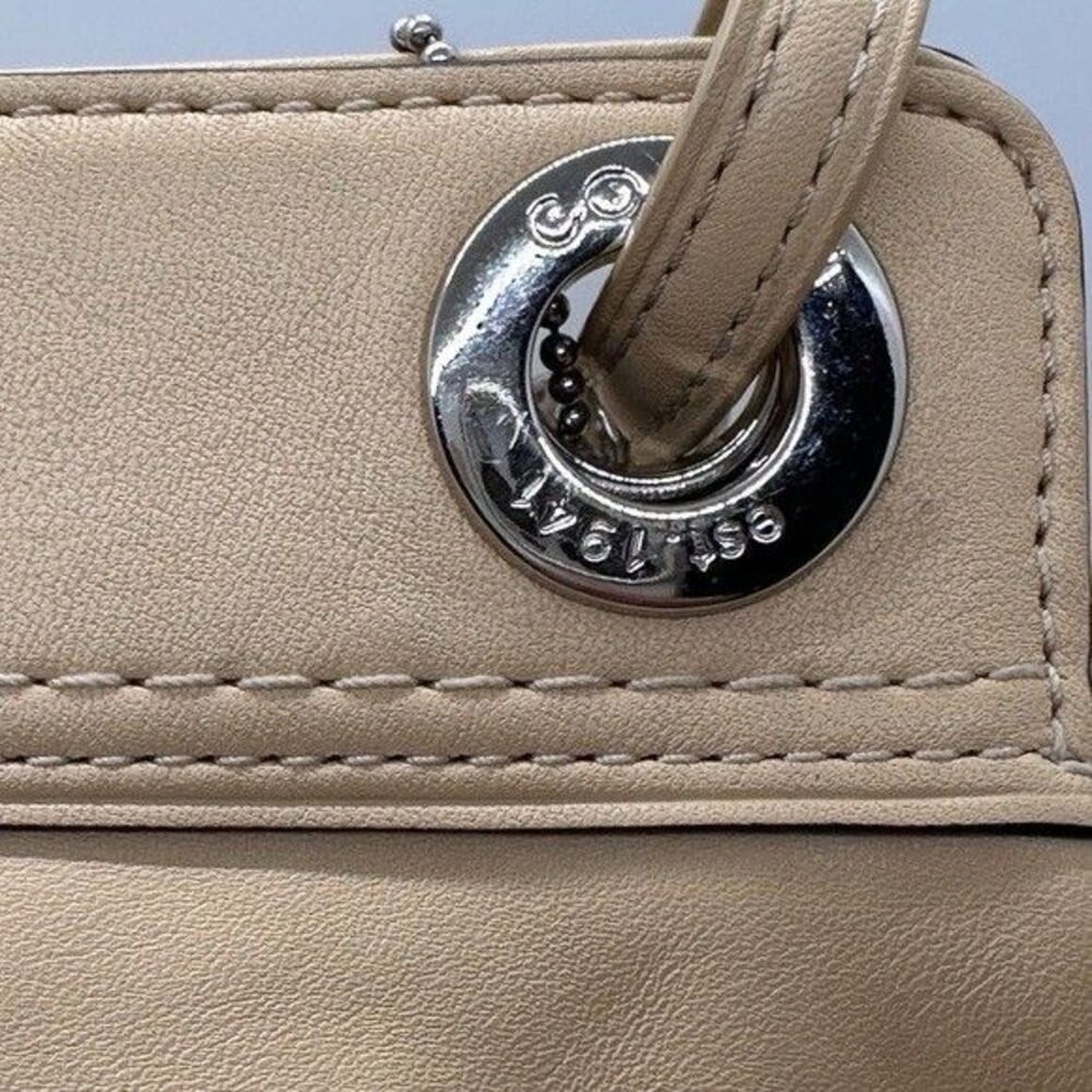 Coach Tan Kyra Leather wristlet with Pink & Green Scarf and Removable strap - Picture 6 of 8